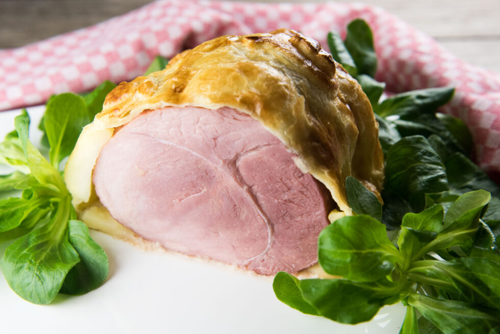 Kassler-Apfel-Braten im Blätterteigmantel - DeliciousWay