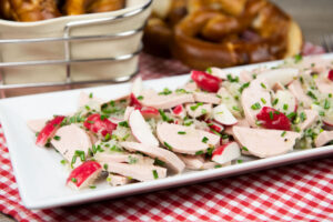 Bayrischer Wurstsalat mit Rettich | www.deliciousway.de